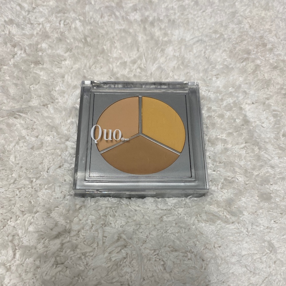 Quo Bags Away 2 Concealer